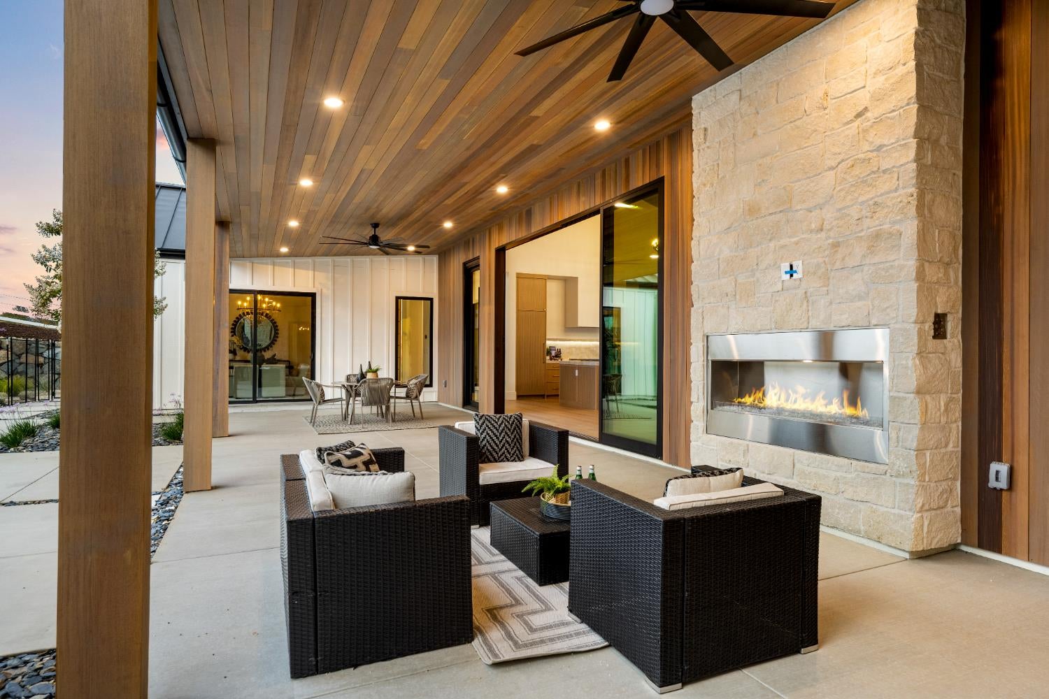 Newcastle, California, 95658, United States, 4 Bedrooms Bedrooms, ,6 BathroomsBathrooms,Residential,Active,1973288