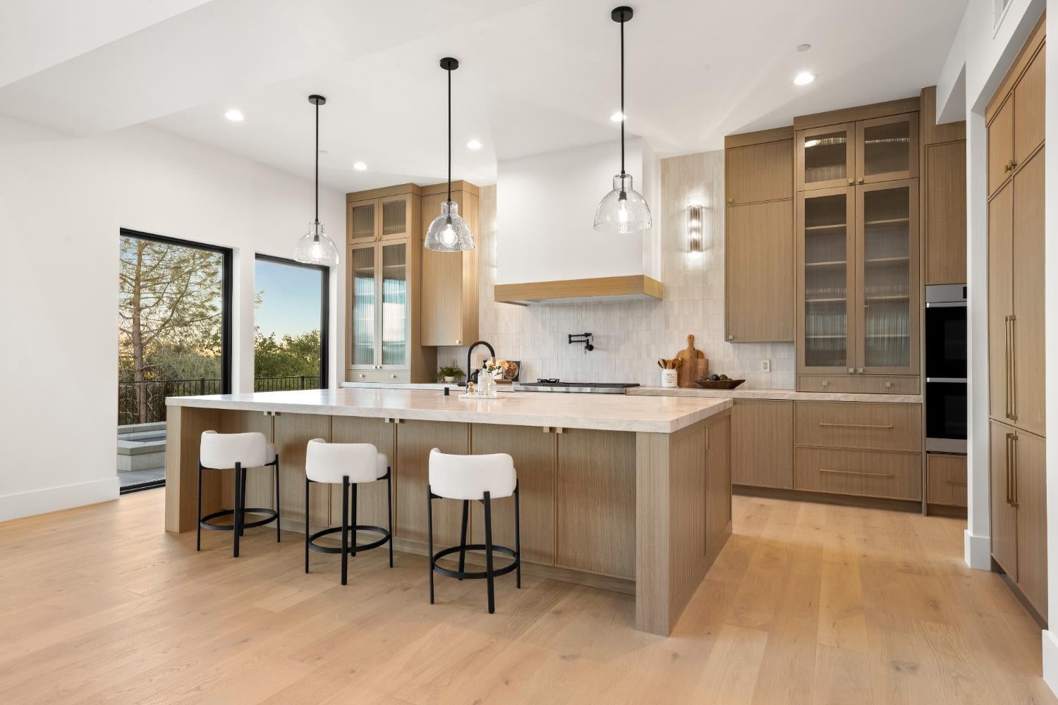 Loomis, California, 95650, United States, 5 Bedrooms Bedrooms, ,4 BathroomsBathrooms,Residential,Active,1959535