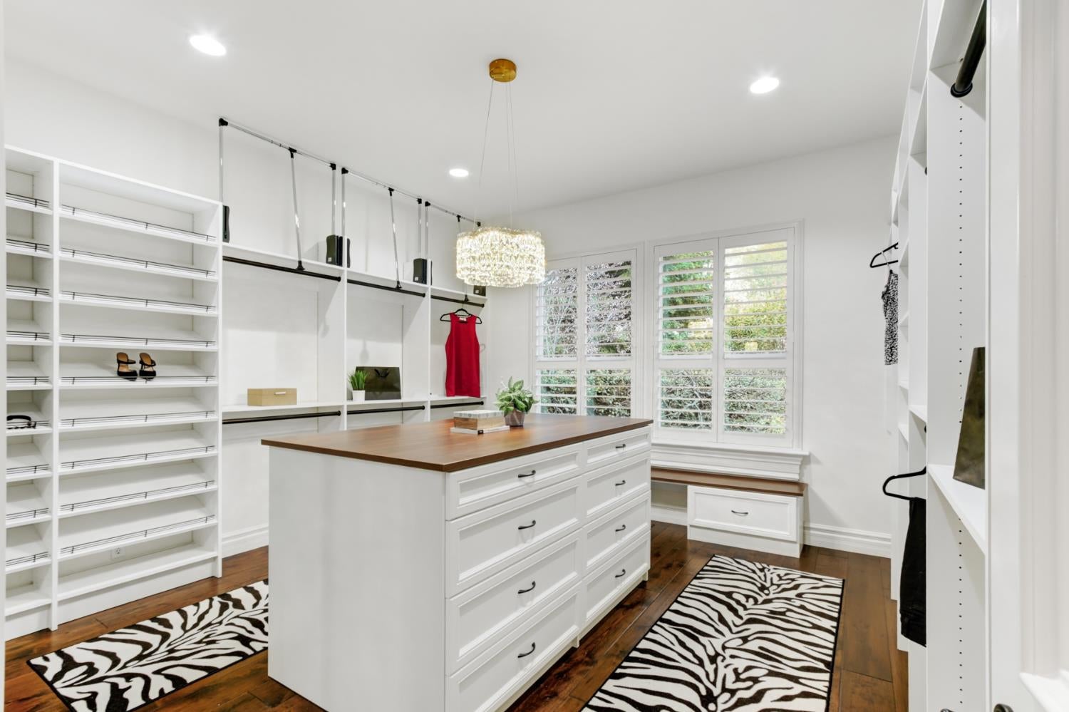 Granite Bay, California, 95746, United States, 4 Bedrooms Bedrooms, ,4 BathroomsBathrooms,Residential,Active,2045564