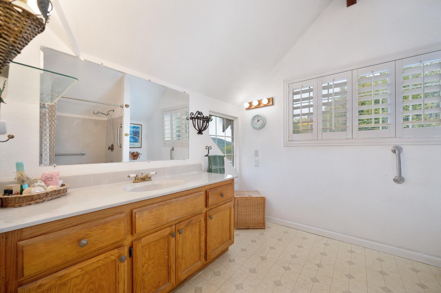 Coloma, California, 95613, United States, 3 Bedrooms Bedrooms, ,3 BathroomsBathrooms,Residential,Active,2007129