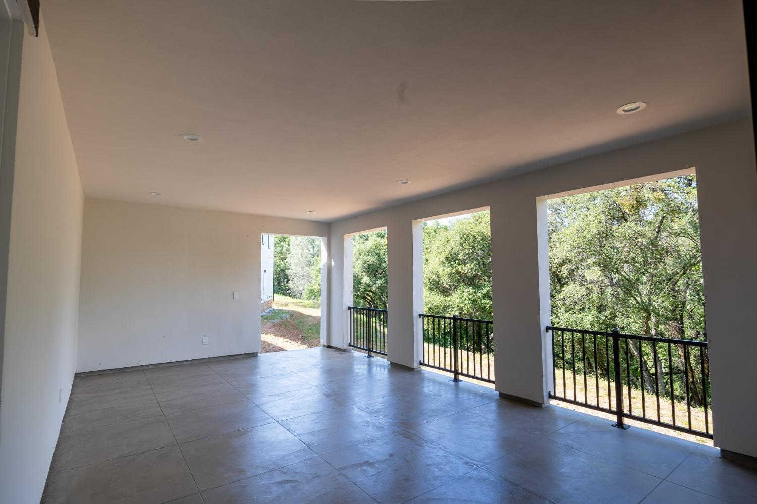 Auburn, California, 95603, United States, 4 Bedrooms Bedrooms, ,4 BathroomsBathrooms,Residential,Active,2017471