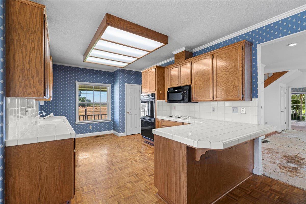 Galt, California, 95632, United States, 3 Bedrooms Bedrooms, ,3 BathroomsBathrooms,Residential,Active,1922295