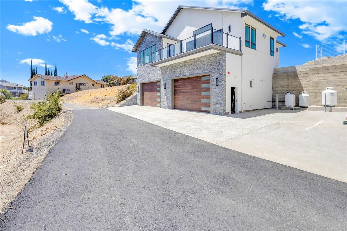Copperopolis, California, 95228, United States, 3 Bedrooms Bedrooms, ,4 BathroomsBathrooms,Residential,Active,2044189