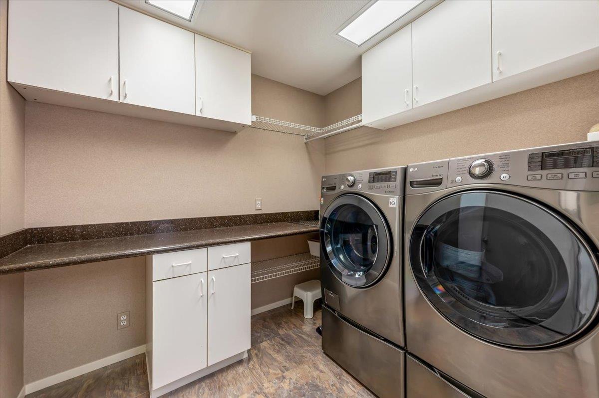 Nevada City, California, 95959, United States, 3 Bedrooms Bedrooms, ,4 BathroomsBathrooms,Residential,Active,1919387