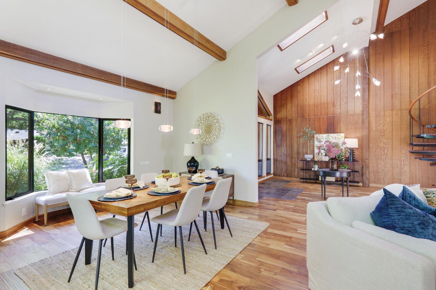 Davis, California, 95616, United States, 4 Bedrooms Bedrooms, ,4 BathroomsBathrooms,Residential,Active,1922349
