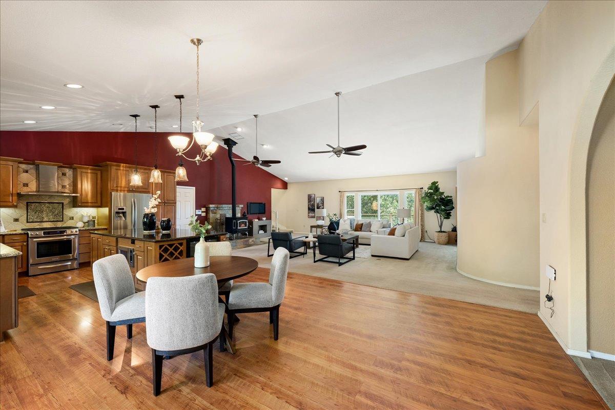 Newcastle, California, 95658, United States, 3 Bedrooms Bedrooms, ,3 BathroomsBathrooms,Residential,Active,1798198