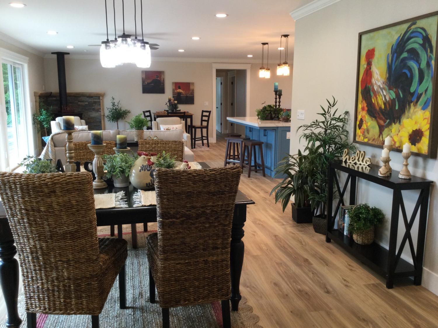 Pollock Pines, California, 95726, United States, 4 Bedrooms Bedrooms, ,3 BathroomsBathrooms,Residential,Active,1880012