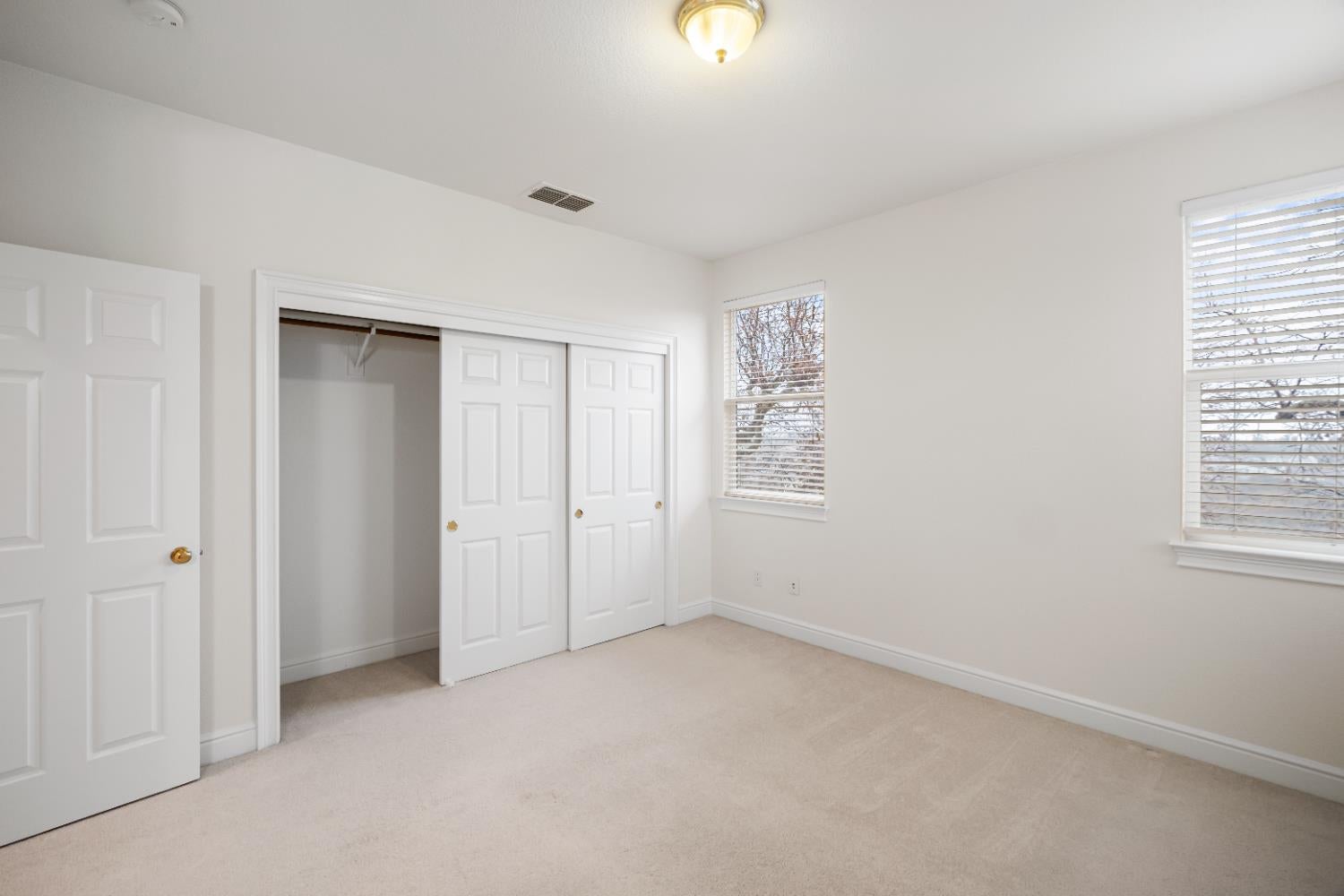 Roseville, California, 95661, United States, 5 Bedrooms Bedrooms, ,4 BathroomsBathrooms,Residential,Active,2006825