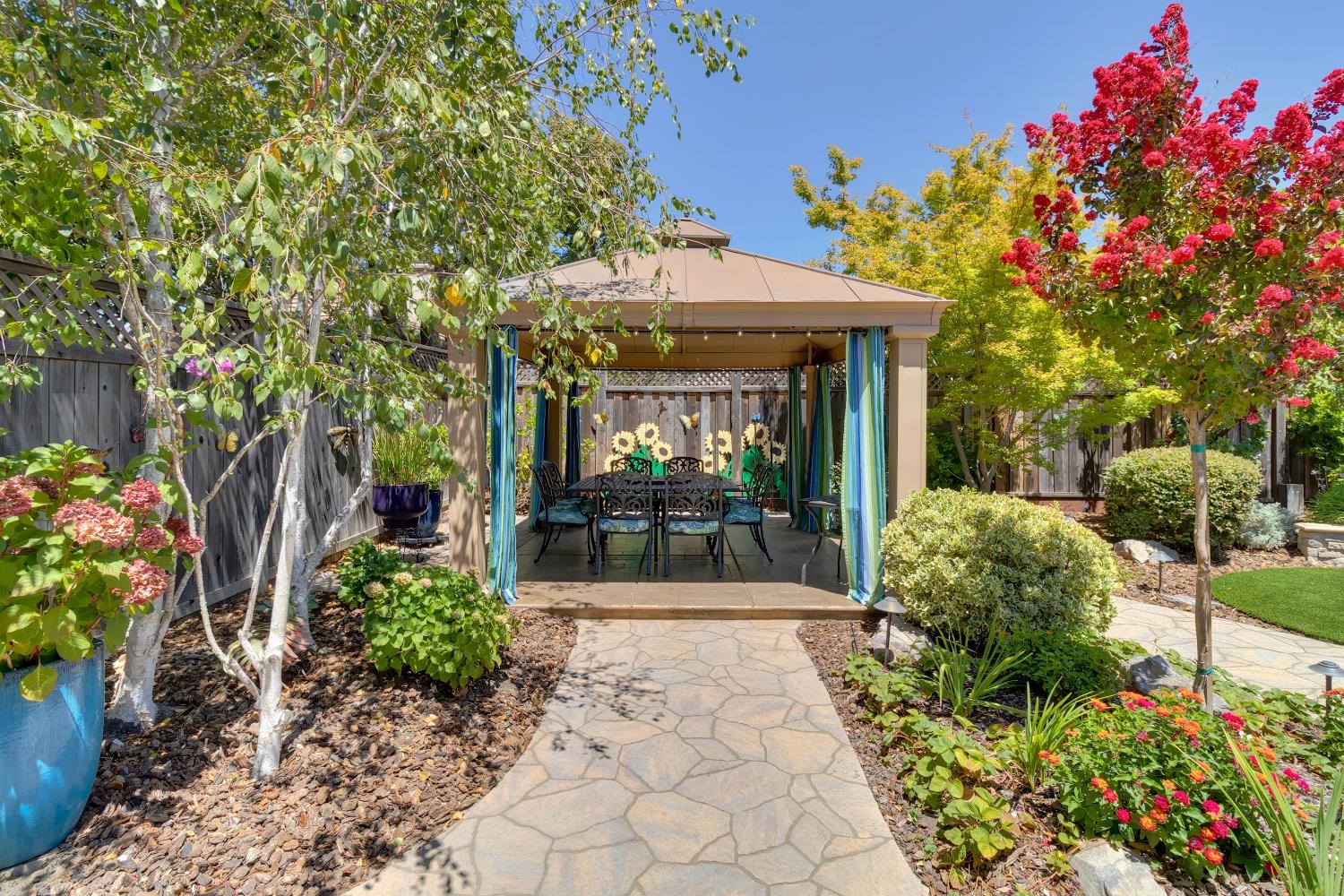 West Sacramento, California, 95605, United States, 4 Bedrooms Bedrooms, ,3 BathroomsBathrooms,Residential,Active,1929784