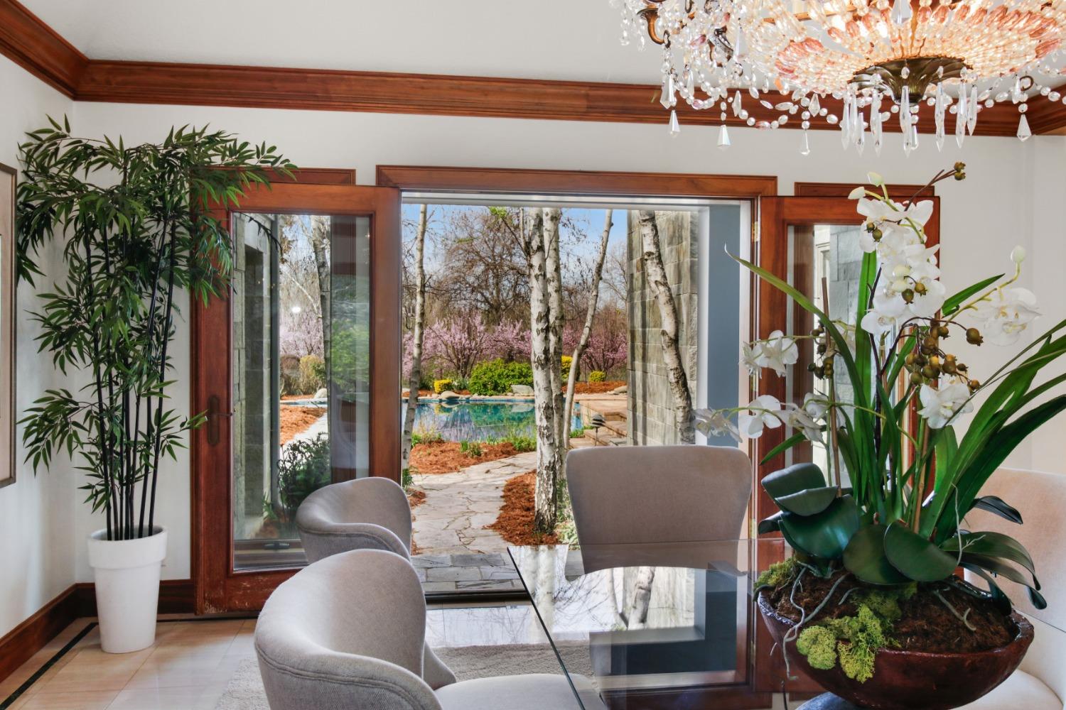 Sacramento, California, 95827, United States, 6 Bedrooms Bedrooms, ,7 BathroomsBathrooms,Residential,Active,1898041