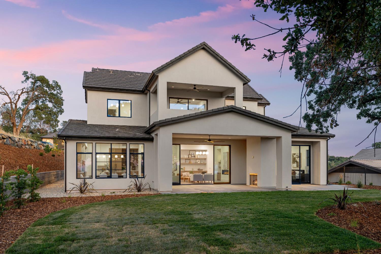 El Dorado Hills, California, 95762, United States, 5 Bedrooms Bedrooms, ,5 BathroomsBathrooms,Residential,Active,1998588