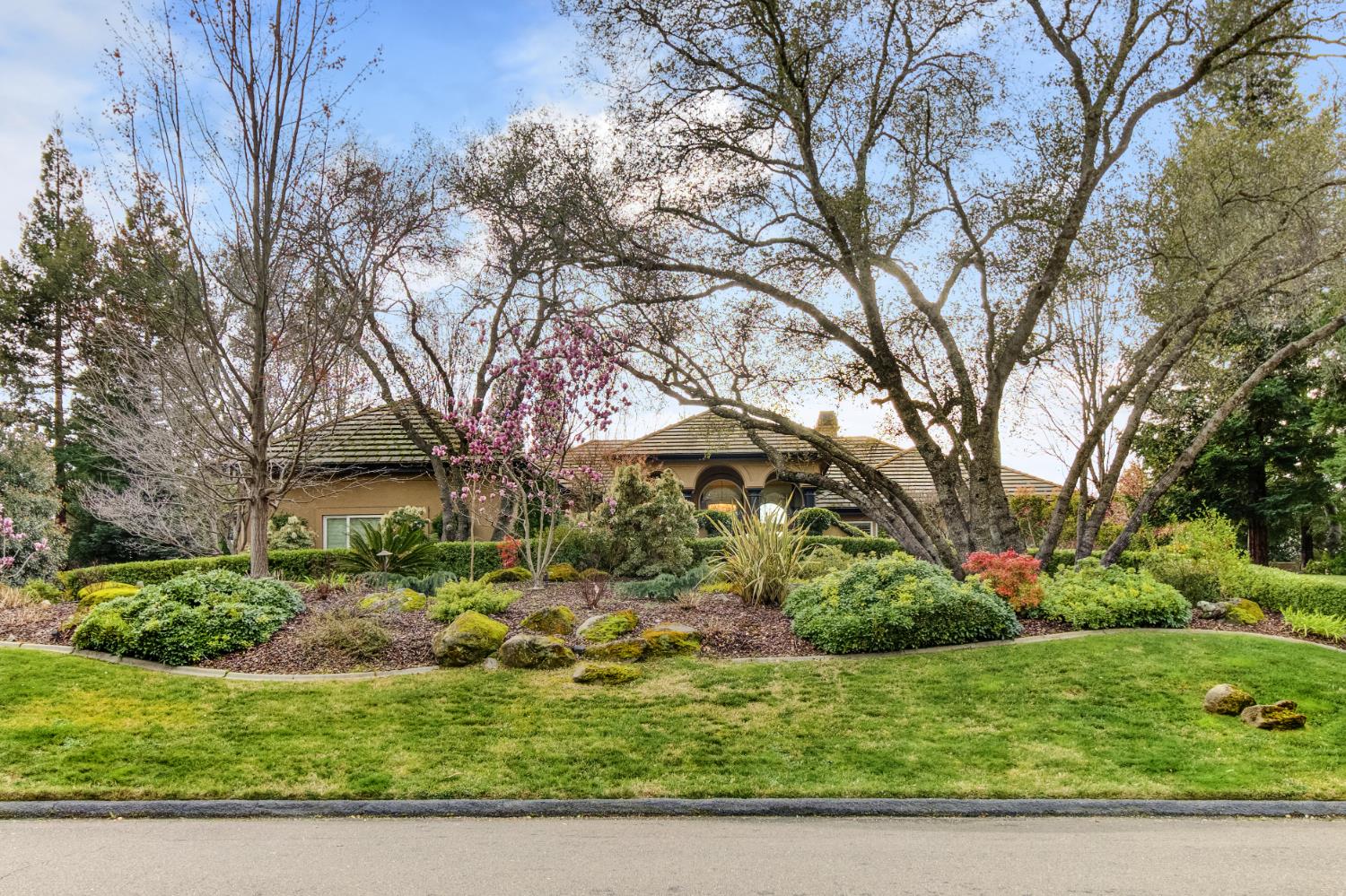 Granite Bay, California, 95746, United States, 4 Bedrooms Bedrooms, ,4 BathroomsBathrooms,Residential,Active,2045564