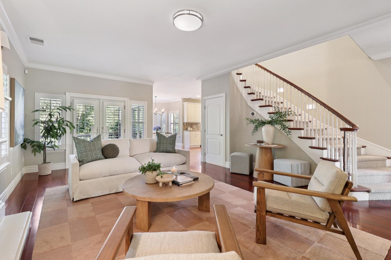 Carmichael, California, 95608, United States, 5 Bedrooms Bedrooms, ,5 BathroomsBathrooms,Residential,Active,1927677