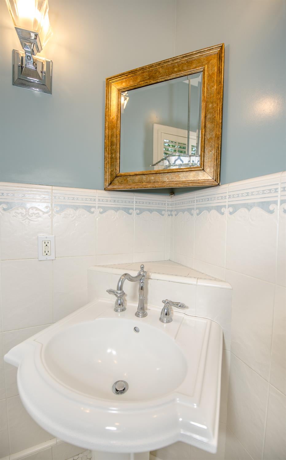 Woodland, California, 95695, United States, 5 Bedrooms Bedrooms, ,4 BathroomsBathrooms,Residential,Active,1843839