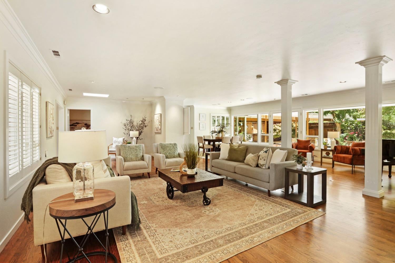 Modesto, California, 95350, United States, 4 Bedrooms Bedrooms, ,3 BathroomsBathrooms,Residential,Active,1877804