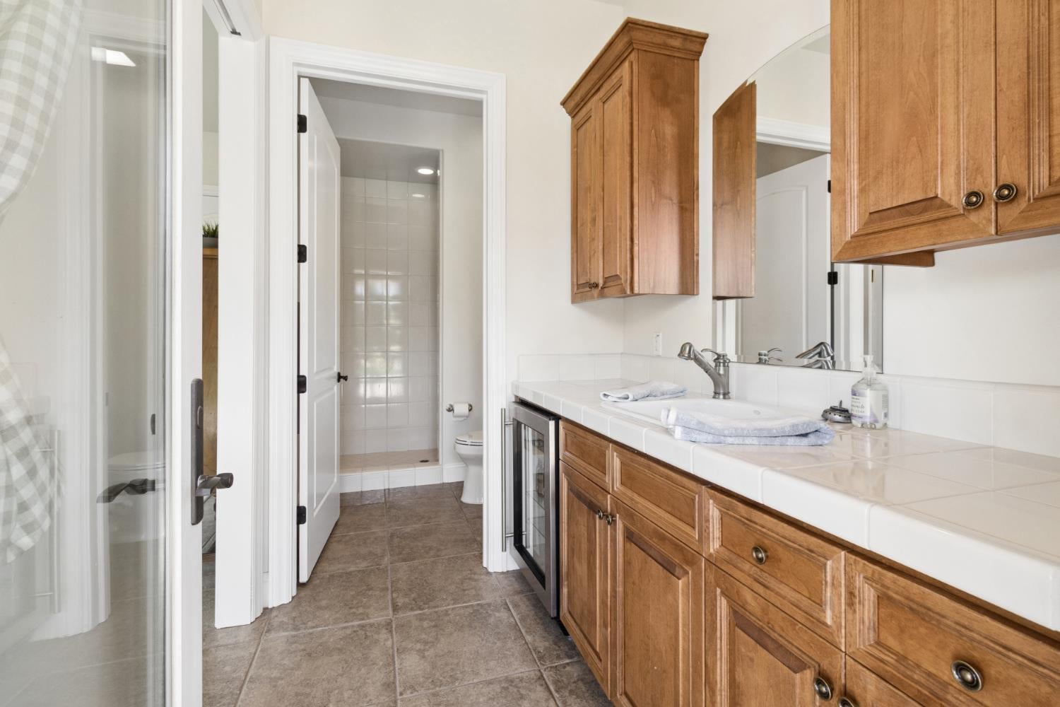 Sacramento, California, 95830, United States, 4 Bedrooms Bedrooms, ,4 BathroomsBathrooms,Residential,Active,2045041
