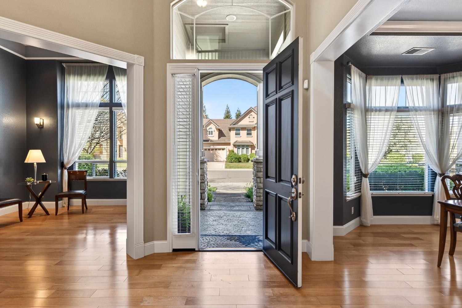 Davis, California, 95618, United States, 3 Bedrooms Bedrooms, ,4 BathroomsBathrooms,Residential,Active,2030523