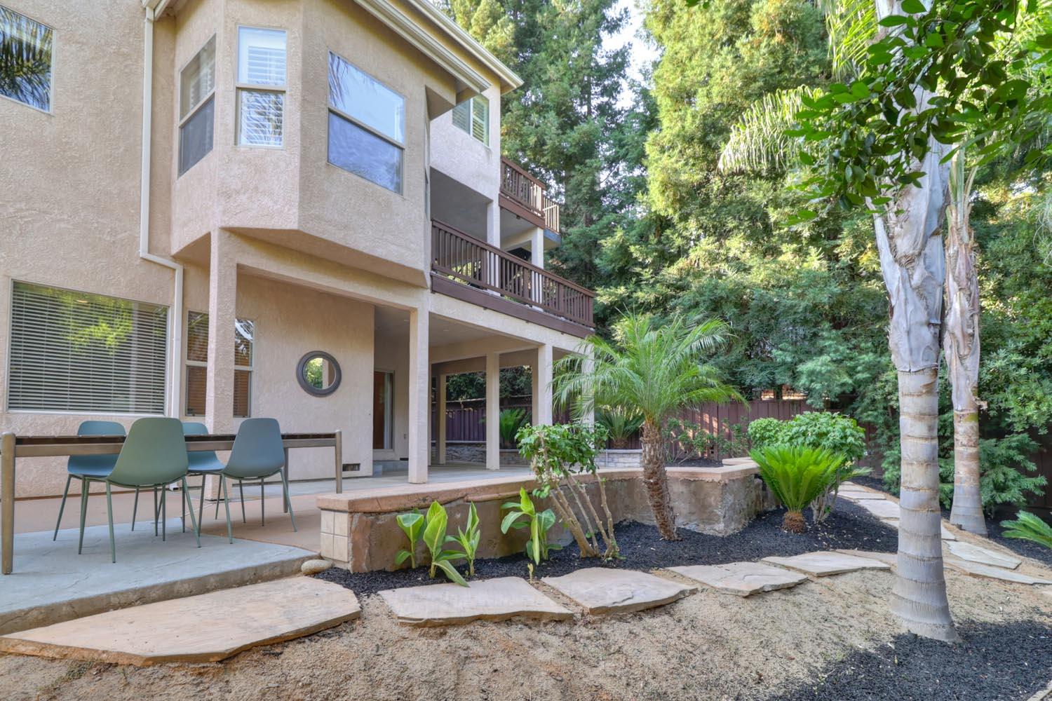 Carmichael, California, 95608, United States, 5 Bedrooms Bedrooms, ,5 BathroomsBathrooms,Residential,Active,1927677