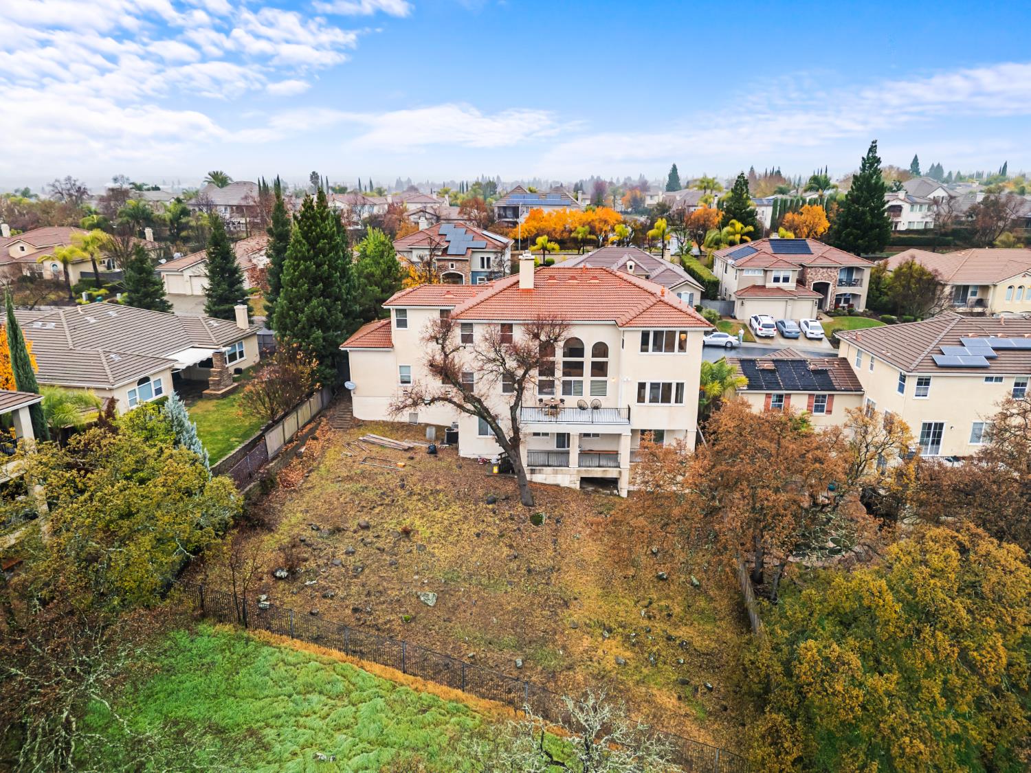 Roseville, California, 95661, United States, 5 Bedrooms Bedrooms, ,4 BathroomsBathrooms,Residential,Active,2006825