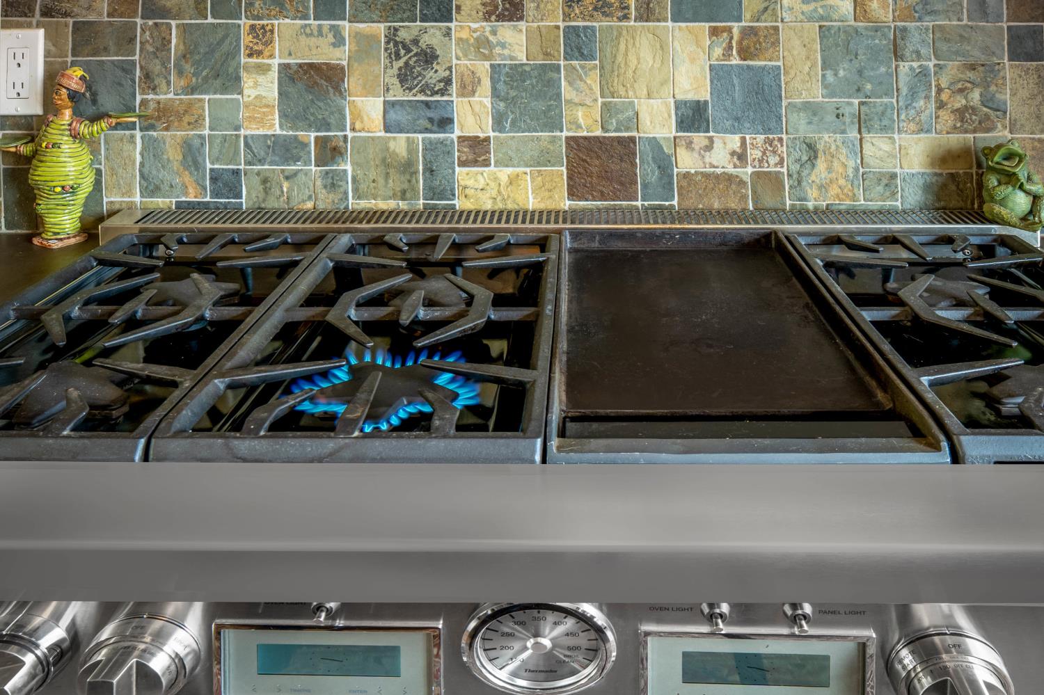 Smartsville, California, 95977, United States, 1 Bedroom Bedrooms, ,3 BathroomsBathrooms,Residential,Active,1952299