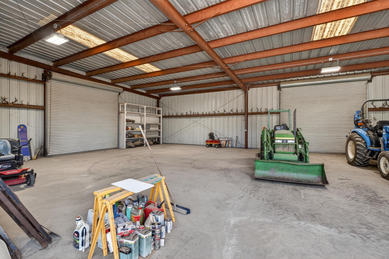 Woodland, California, 95776, United States, 5 Bedrooms Bedrooms, ,3 BathroomsBathrooms,Residential,Pending,2045625