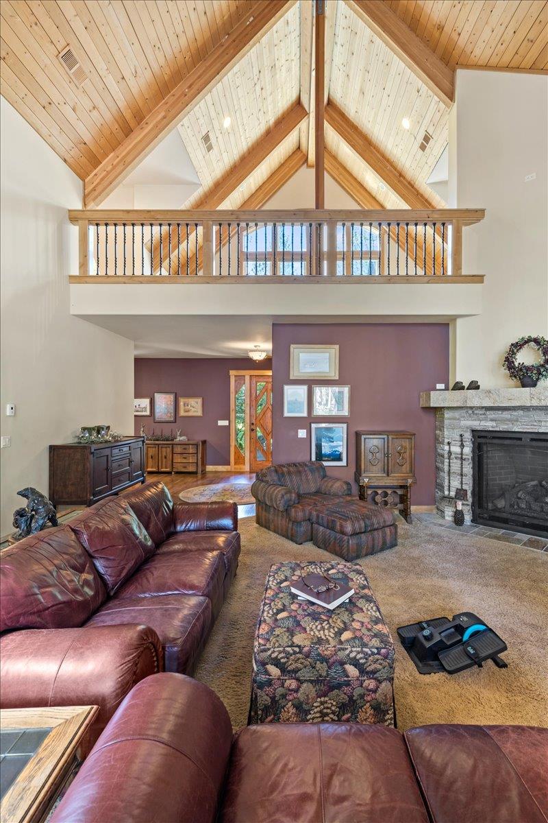 Nevada City, California, 95959, United States, 3 Bedrooms Bedrooms, ,4 BathroomsBathrooms,Residential,Active,1893237