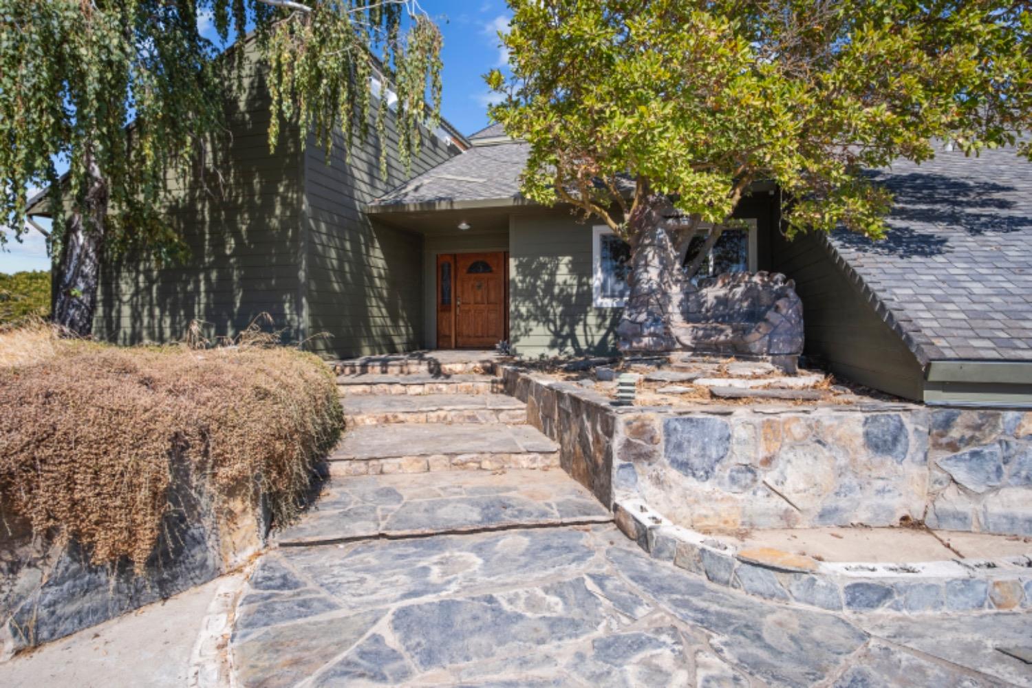 Snelling, California, 95369, United States, 4 Bedrooms Bedrooms, ,3 BathroomsBathrooms,Residential,Active,1929456