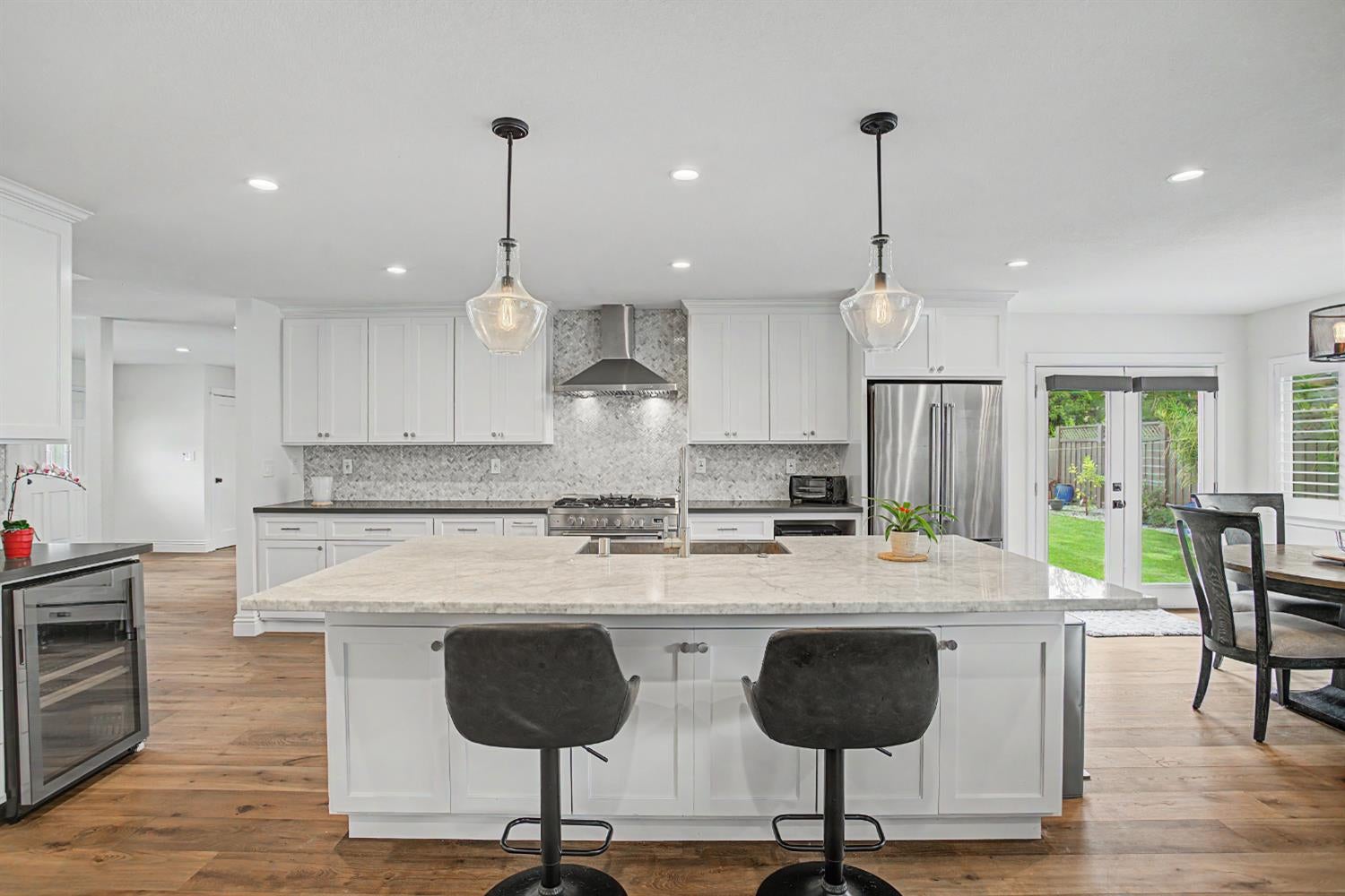 Sacramento, California, 95864, United States, 4 Bedrooms Bedrooms, ,3 BathroomsBathrooms,Residential,Active,2045002