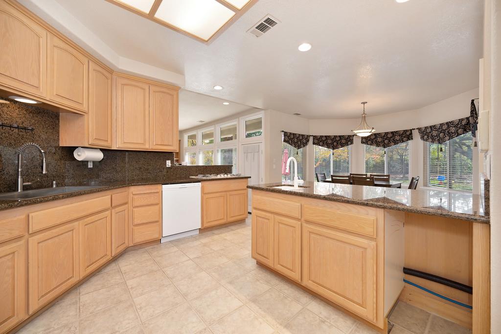 Granite Bay, California, 95746, United States, 4 Bedrooms Bedrooms, ,4 BathroomsBathrooms,Residential,Active,2001075