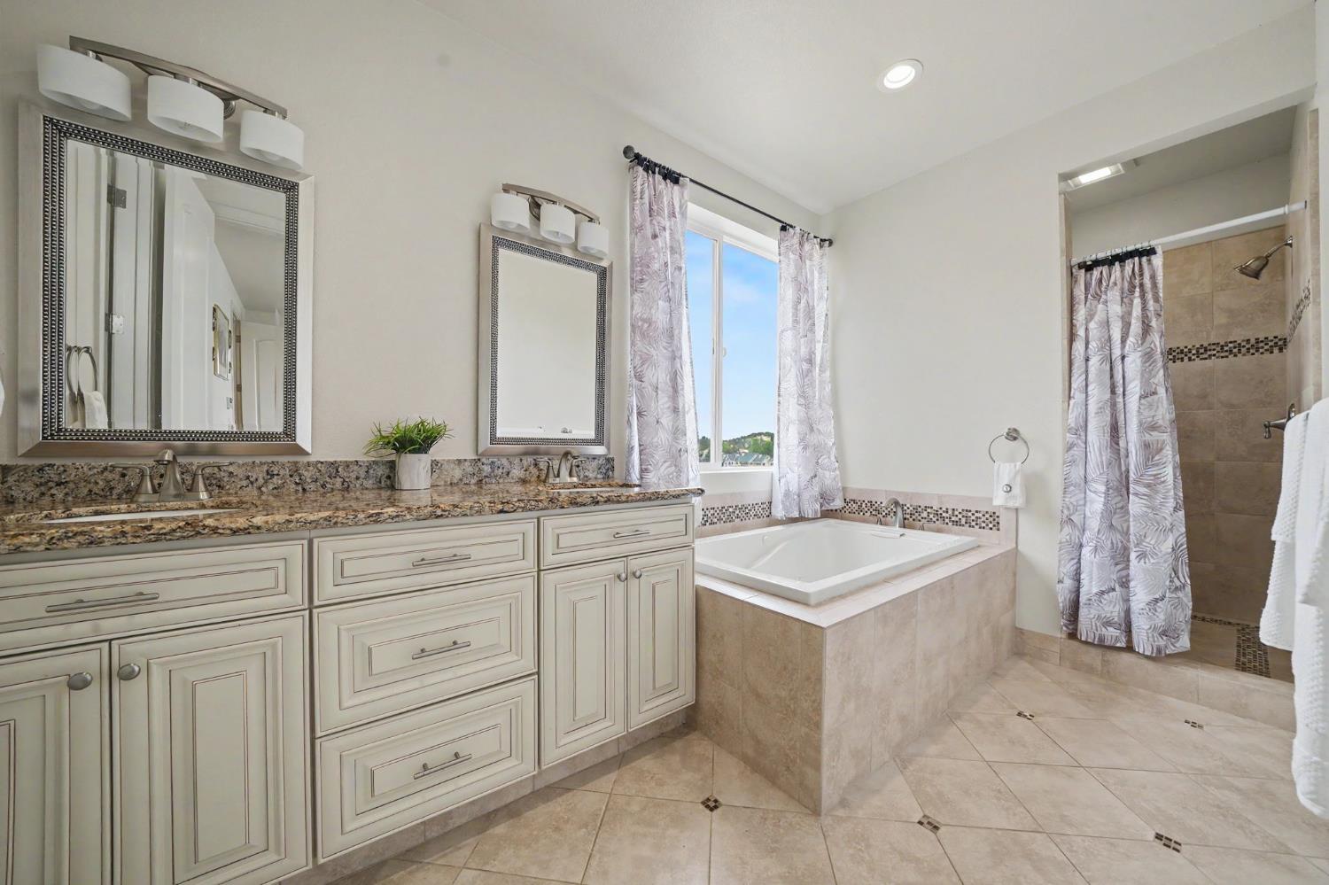 Copperopolis, California, 95228, United States, 3 Bedrooms Bedrooms, ,3 BathroomsBathrooms,Residential,Active,2052096