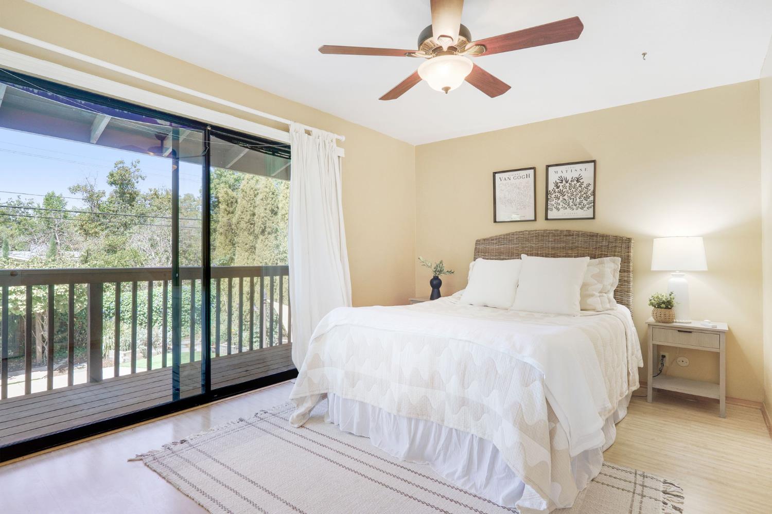 Davis, California, 95616, United States, 4 Bedrooms Bedrooms, ,4 BathroomsBathrooms,Residential,Active,1922349