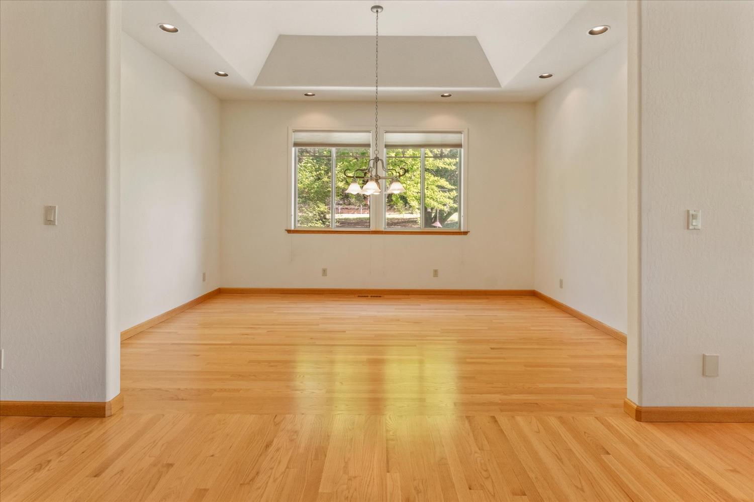 Angels Camp, California, 95222, United States, 3 Bedrooms Bedrooms, ,4 BathroomsBathrooms,Residential,Active,2036048