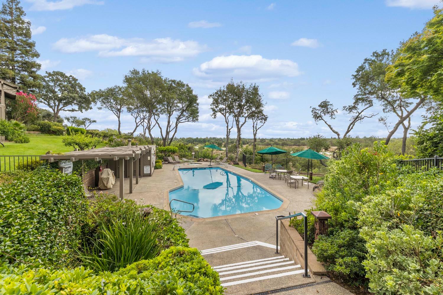 Carmichael, California, 95608, United States, 4 Bedrooms Bedrooms, ,3 BathroomsBathrooms,Residential,Active,2007341