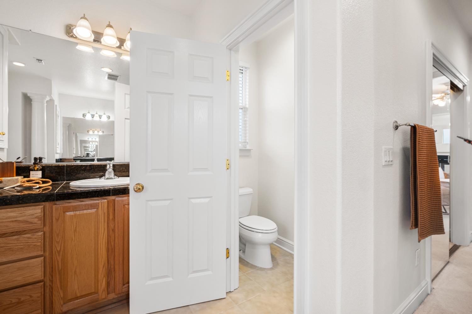 Roseville, California, 95661, United States, 5 Bedrooms Bedrooms, ,4 BathroomsBathrooms,Residential,Active,2006825