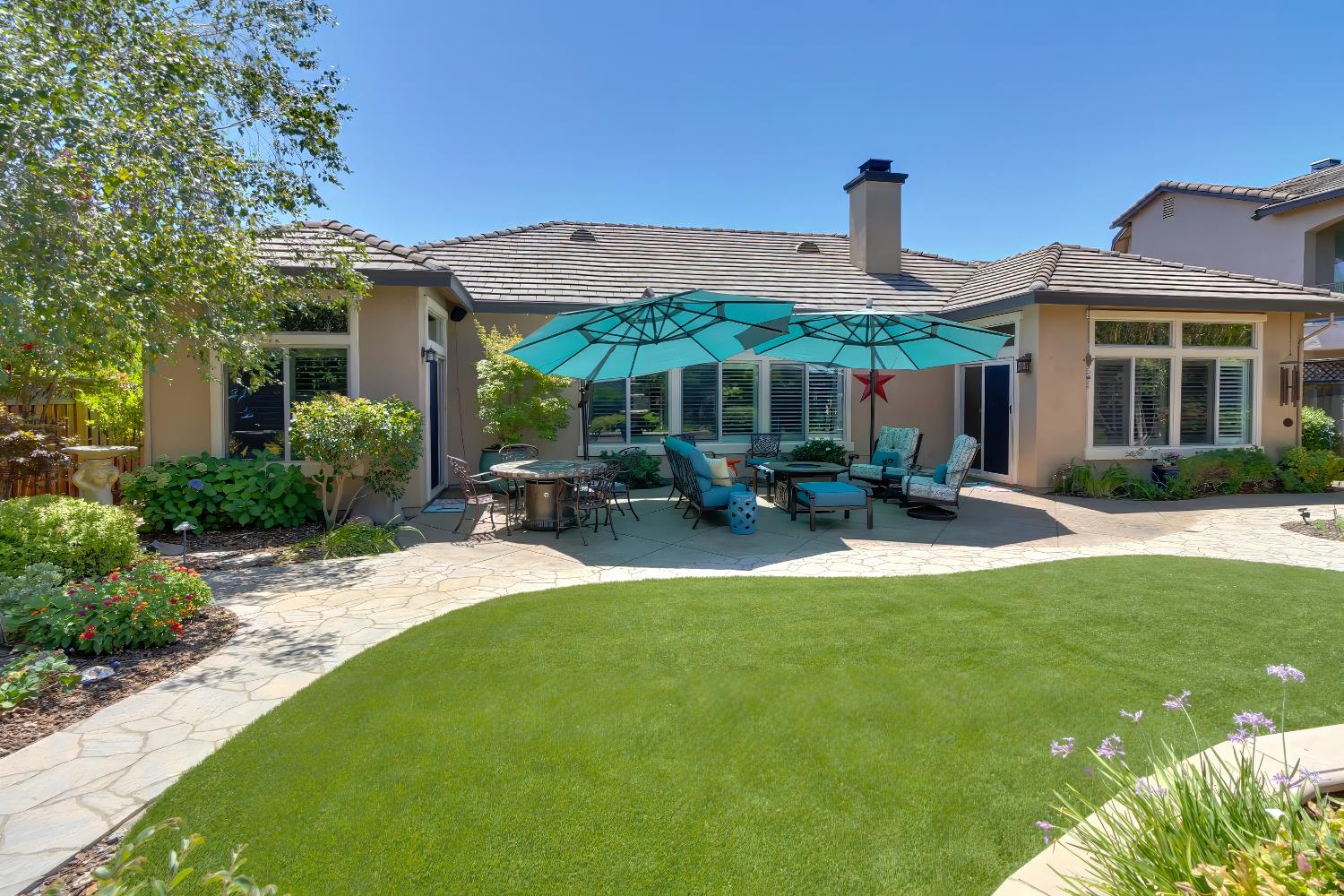 West Sacramento, California, 95605, United States, 4 Bedrooms Bedrooms, ,3 BathroomsBathrooms,Residential,Active,1929784