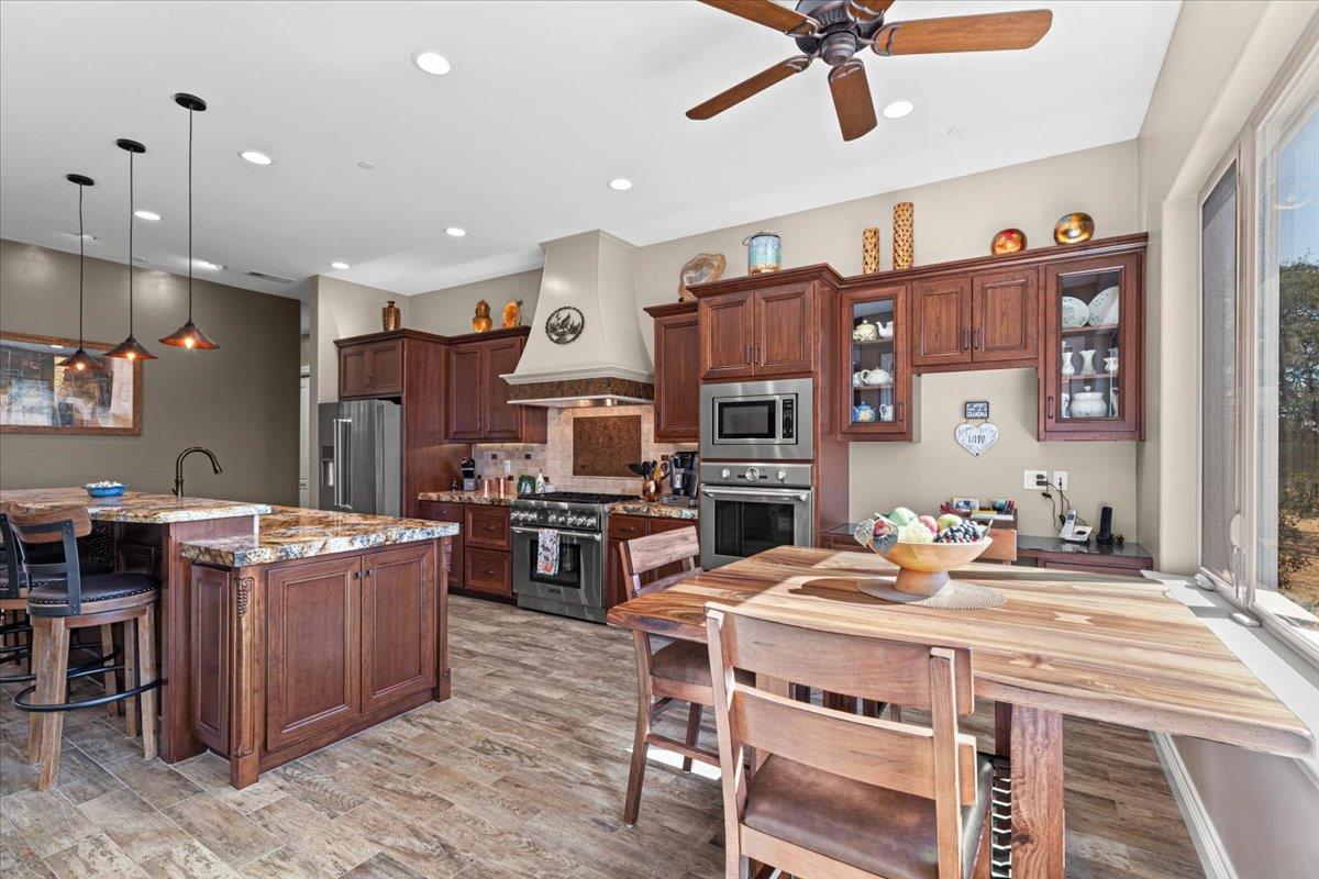 Copperopolis, California, 95228, United States, 4 Bedrooms Bedrooms, ,3 BathroomsBathrooms,Residential,Active,1953658