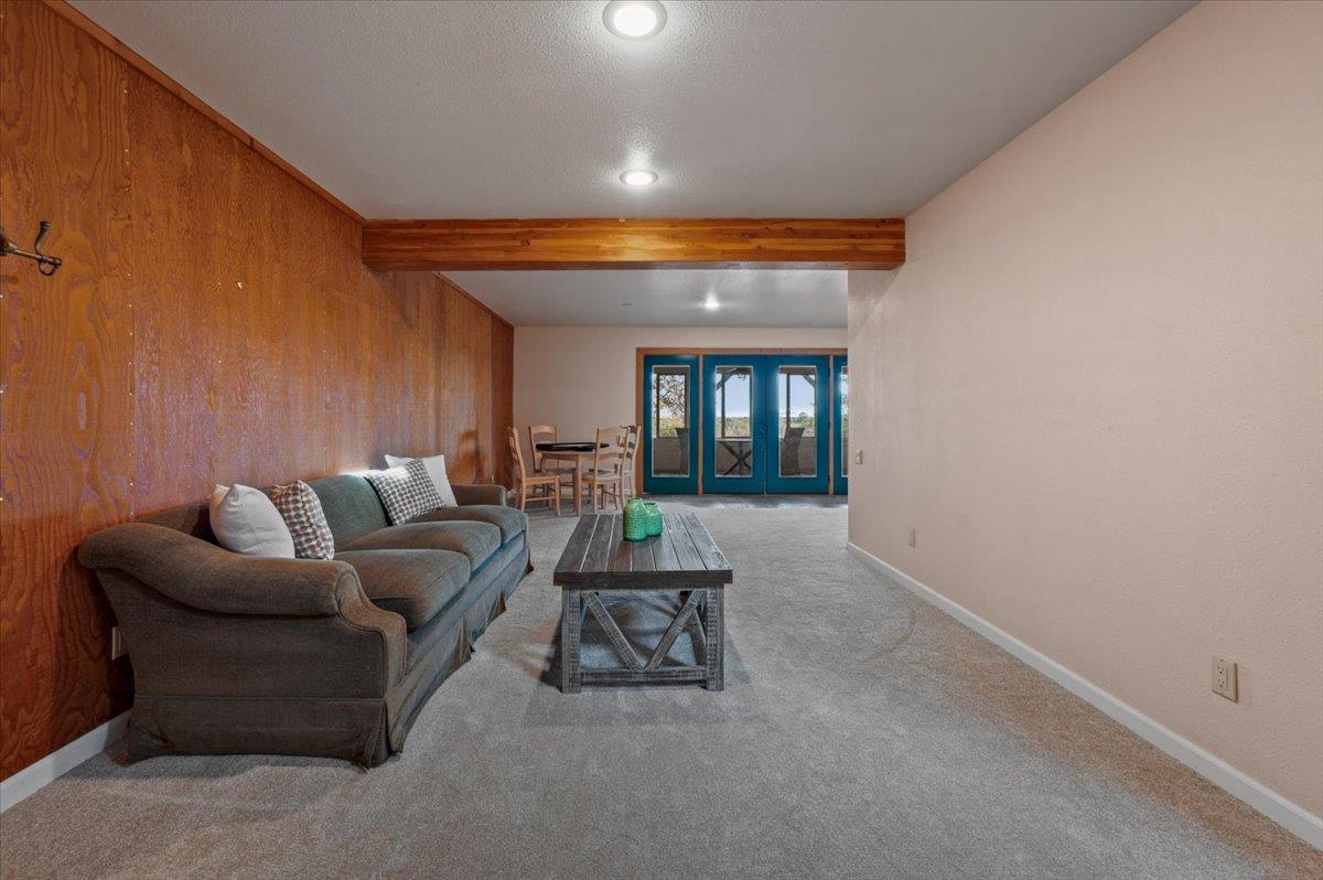 Penn Valley, California, 95946, United States, 4 Bedrooms Bedrooms, ,5 BathroomsBathrooms,Residential,Active,1941359