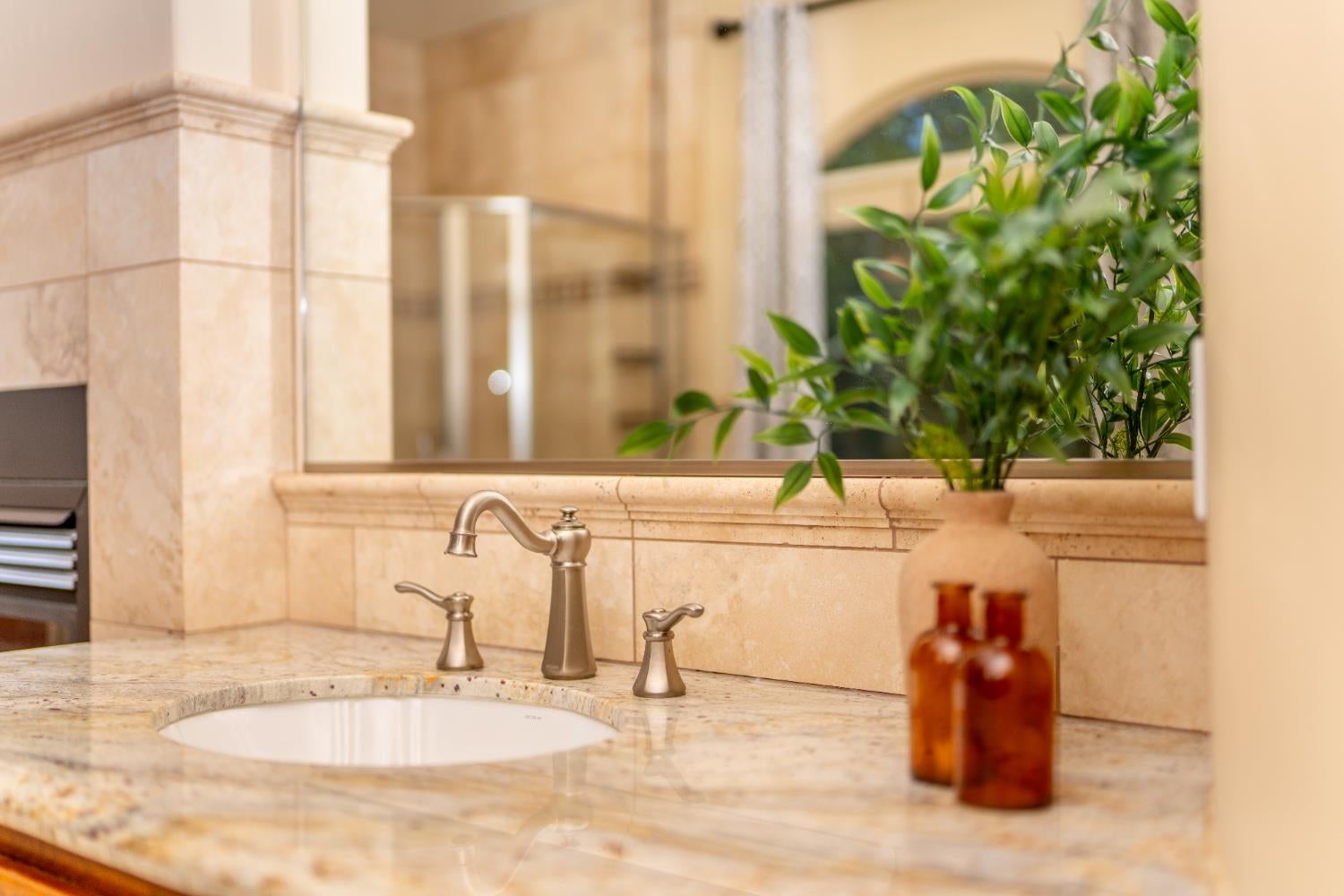 Shingle Springs, California, 95682, United States, ,4 BathroomsBathrooms,Residential,Active,1829887
