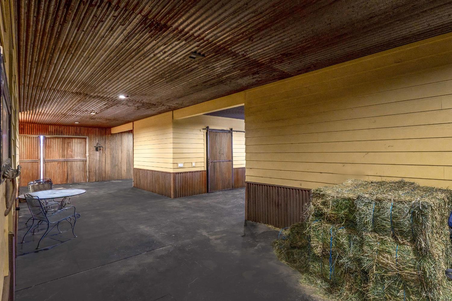 Smartsville, California, 95977, United States, 1 Bedroom Bedrooms, ,3 BathroomsBathrooms,Residential,Active,1952299