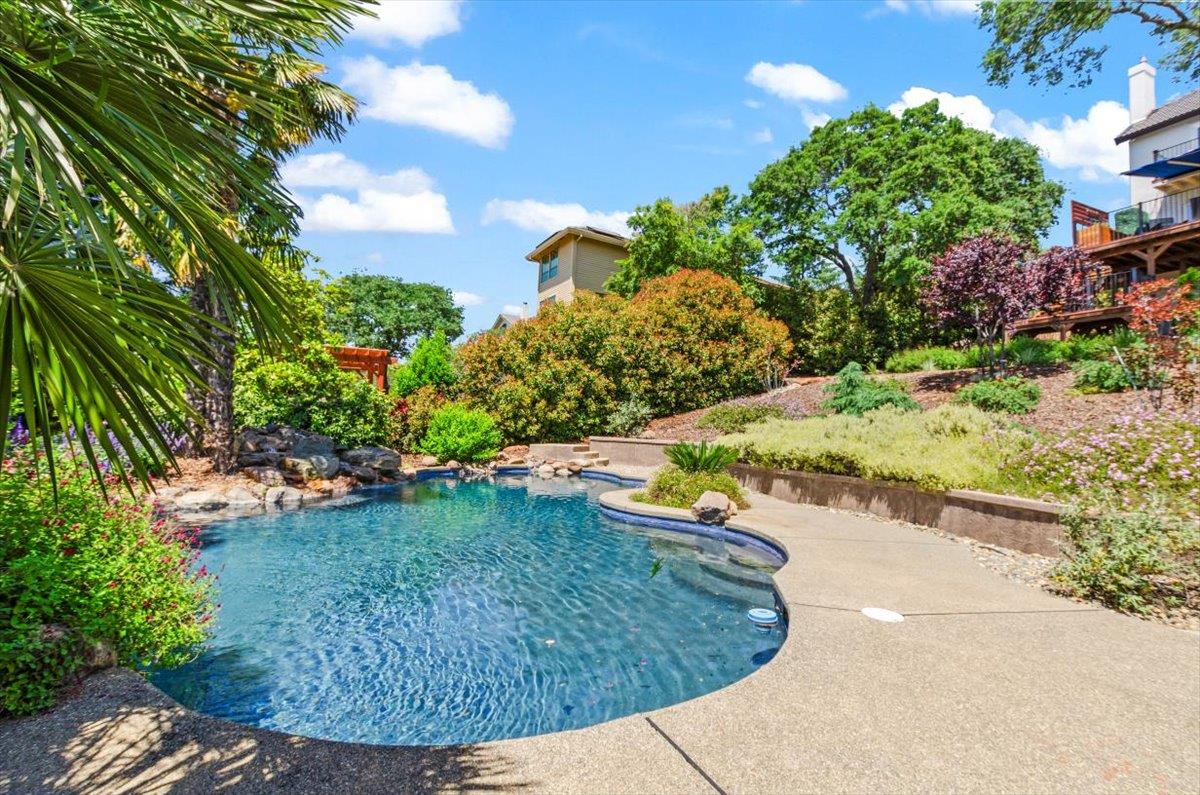 El Dorado Hills, California, 95762, United States, 4 Bedrooms Bedrooms, ,3 BathroomsBathrooms,Residential,Active,1894237