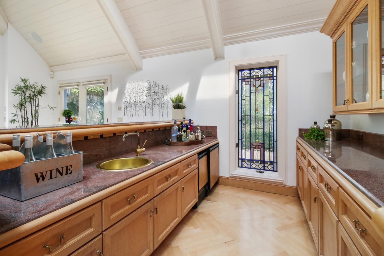 Sacramento, California, 95827, United States, 6 Bedrooms Bedrooms, ,7 BathroomsBathrooms,Residential,Active,1898041