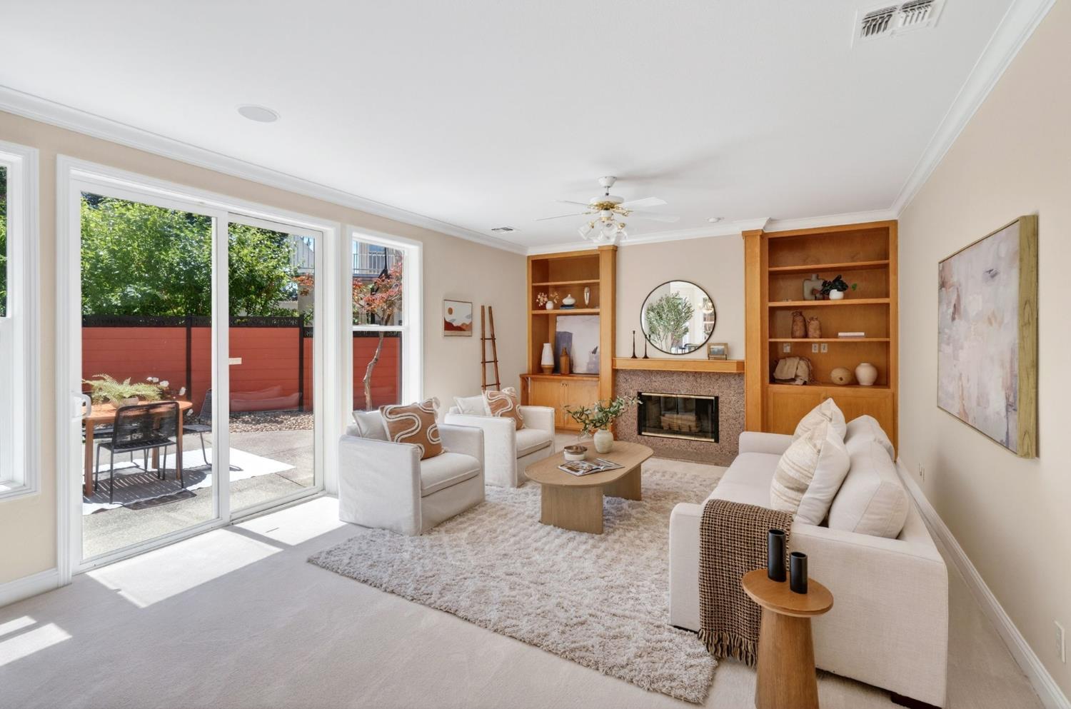 Davis, California, 95618, United States, 4 Bedrooms Bedrooms, ,3 BathroomsBathrooms,Residential,Pending,2045806
