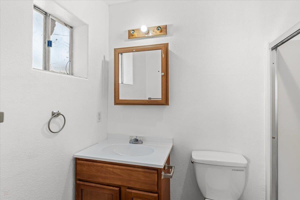 Galt, California, 95632, United States, 3 Bedrooms Bedrooms, ,3 BathroomsBathrooms,Residential,Active,2010524