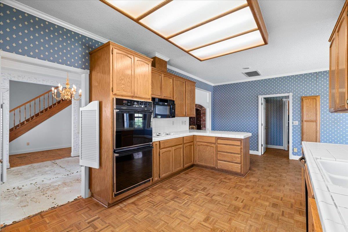 Galt, California, 95632, United States, 3 Bedrooms Bedrooms, ,3 BathroomsBathrooms,Residential,Active,1922295