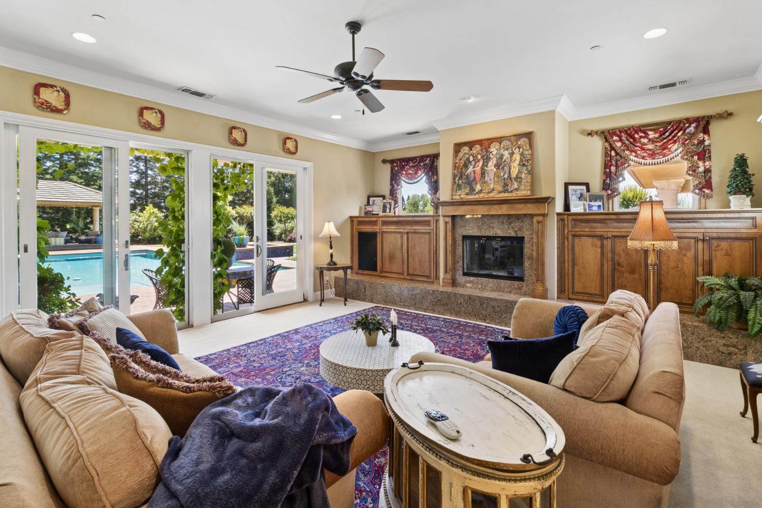 Sacramento, California, 95830, United States, 4 Bedrooms Bedrooms, ,4 BathroomsBathrooms,Residential,Active,2045041