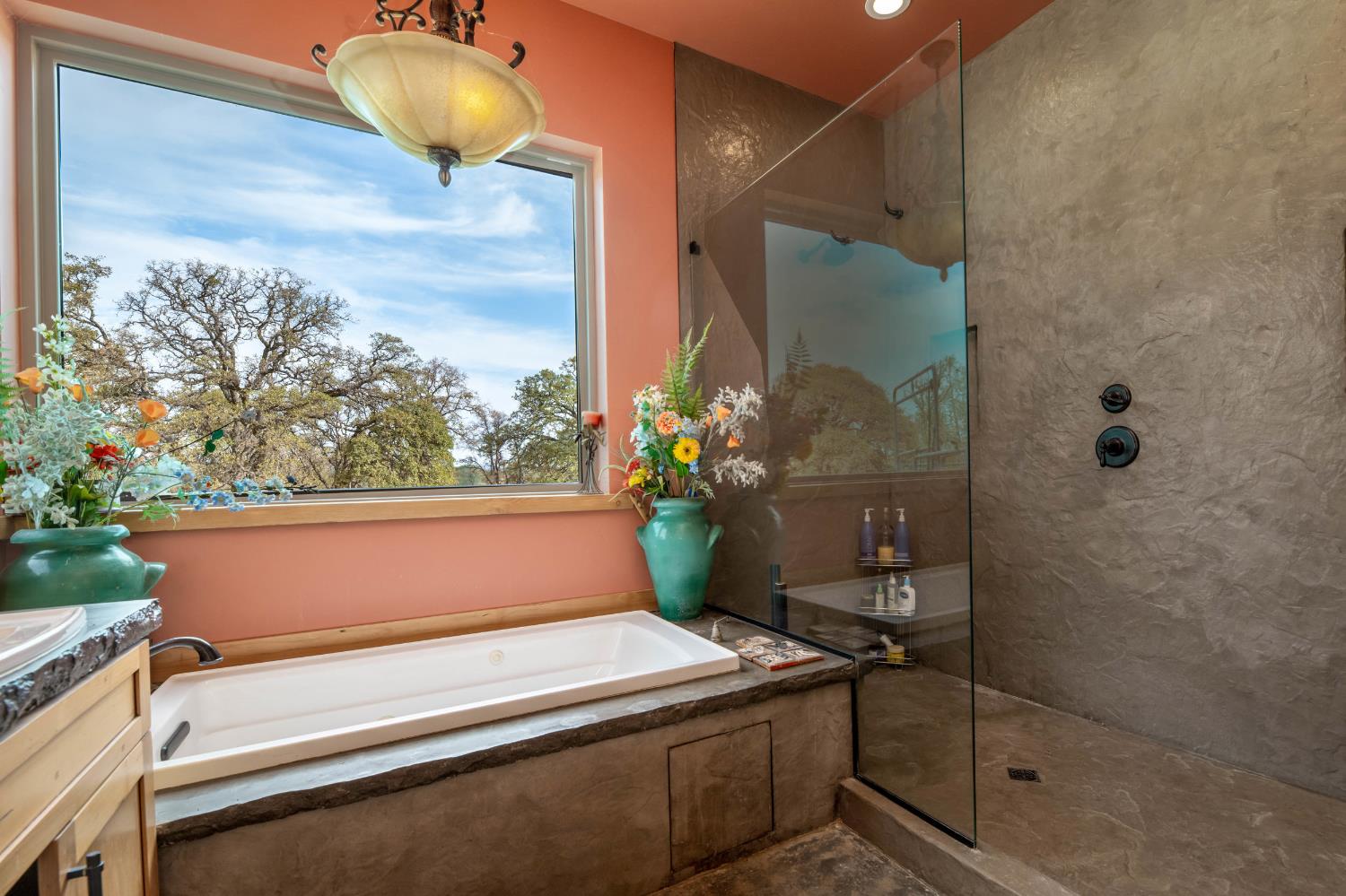 Smartsville, California, 95977, United States, 1 Bedroom Bedrooms, ,3 BathroomsBathrooms,Residential,Active,1952299