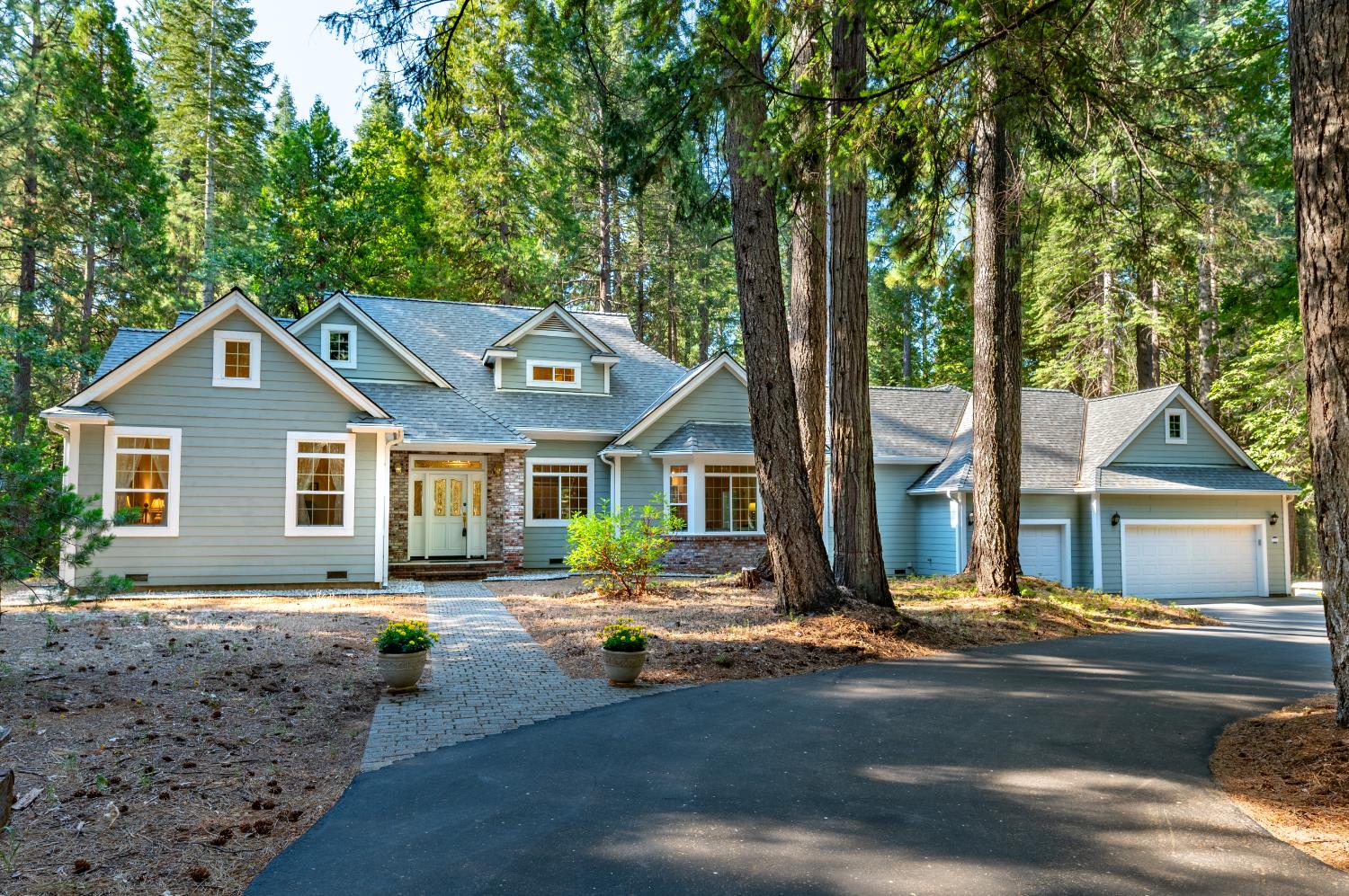 Nevada City, California, 95959, United States, 3 Bedrooms Bedrooms, ,4 BathroomsBathrooms,Residential,Active,1919052