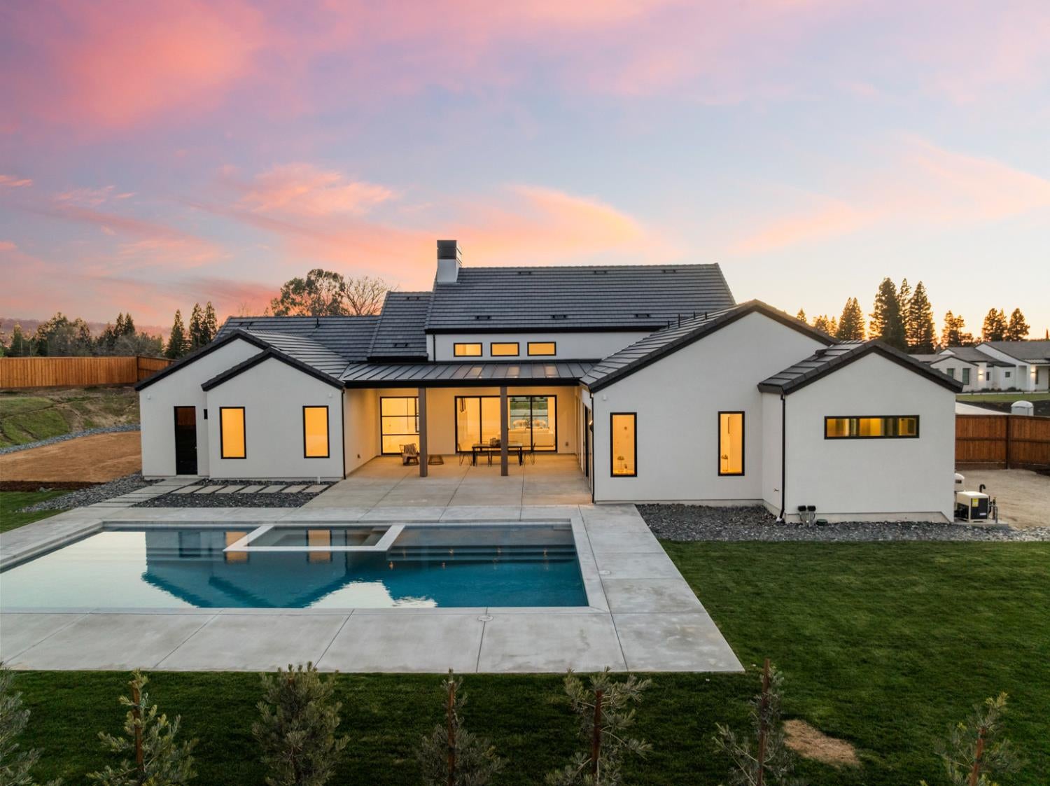 Loomis, California, 95650, United States, 4 Bedrooms Bedrooms, ,5 BathroomsBathrooms,Residential,Active,1893259