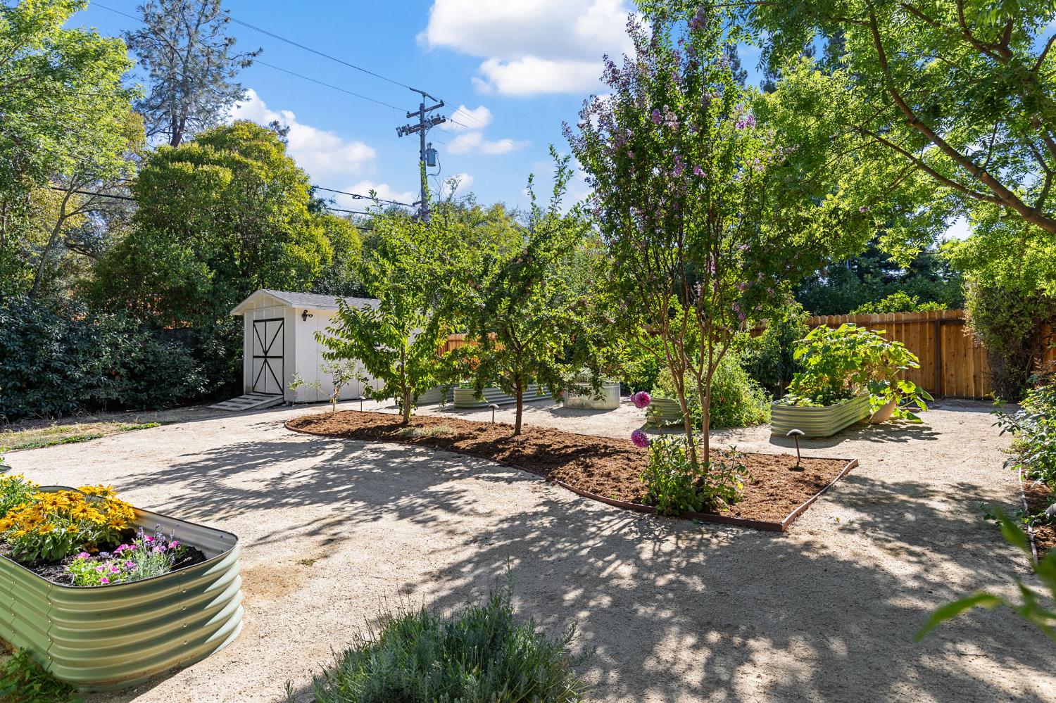 Loomis, California, 95650, United States, 3 Bedrooms Bedrooms, ,2 BathroomsBathrooms,Residential,Pending,1922290