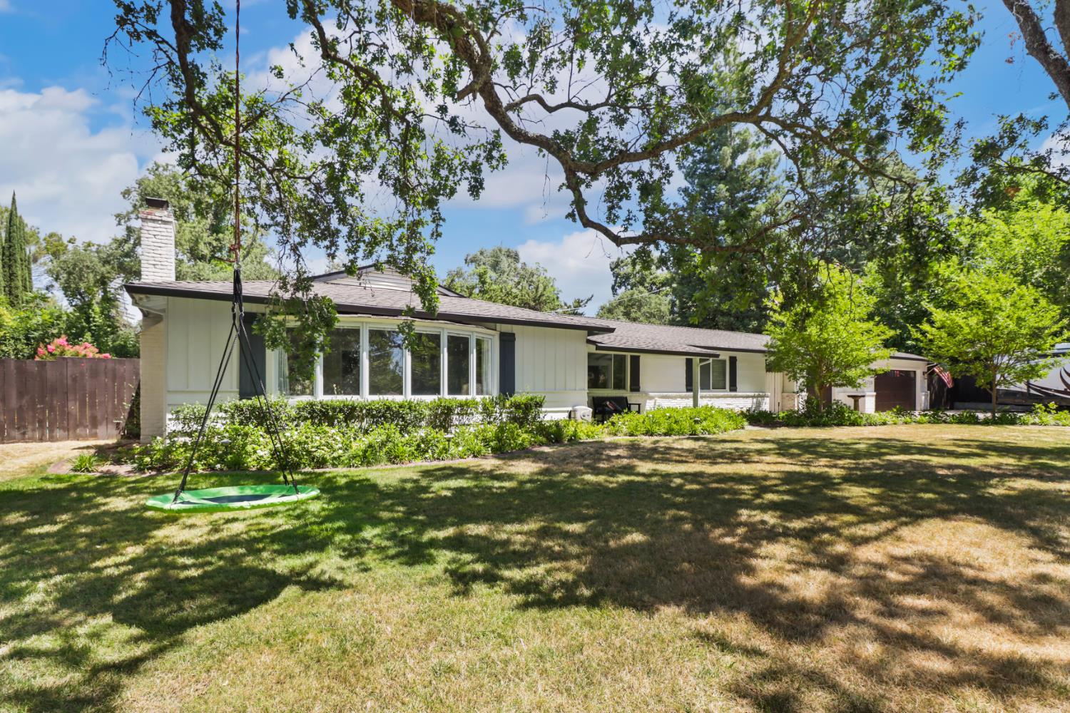 Carmichael, California, 95608, United States, 4 Bedrooms Bedrooms, ,3 BathroomsBathrooms,Residential,Active,1904149